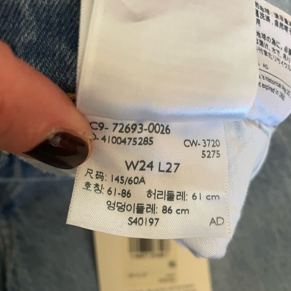 Levi's Ribcage Straight Ankle 24x27 NWT - Picture 7 of 13